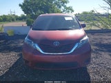 Toyota Sienna Le 8 Passenger 5TDKZ3DC0HS822665 снимка