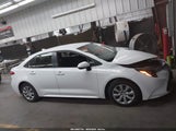 Toyota Corolla Le JTDEPMAE4N3033088 снимка