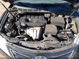 Toyota Camry Le 4T4BF3EK7AR040400 снимка