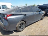 Toyota Prius Le JTDKARFU4K3070767 снимка