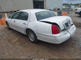 Lincoln Town Car Executive 1LNHM81W61Y684429 снимка