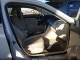 Volkswagen Passat 1.8T Se 1VWBT7A35EC037680 снимка