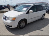 Dodge Grand Caravan Sxt 2D4RN5DX3AR139885 снимка