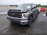 Toyota Tundra Sr5 5.7L V8 5TFDW5F18KX849302 fotografie