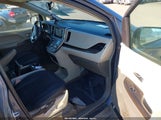 Toyota Sienna Xle Premium 8 Passenger 5TDYK3DC8GS751163 photo