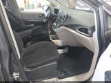 Chrysler Voyager Lx 2C4RC1CG5NR146663 photo