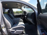 Toyota Tundra Grade 4.6L V8 5TFUM5F15AX013757 photo