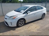 Toyota Prius Three JTDKN3DU4F1957615 photo