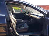 Tesla Model 3 Long Range/Mid Range/Standard Range/Standard Range Plus 5YJ3E1EA4KF198706 fotografie