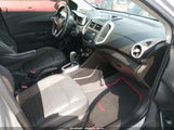 Chevrolet Sonic Rs Auto 1G1JG6SB6F4207021 снимка