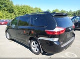 Toyota Sienna Le 8 Passenger 5TDKZ3DC9JS957469 снимка