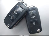 Volkswagen Tiguan 2.0T Wolfsburg Edition WVGSV7AX4HK001226 снимка