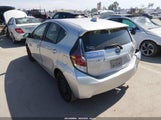 Toyota Prius C One JTDKDTB36F1108017 снимка