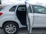 Mitsubishi Outlander Sport Es 4A4AR3AU3FE015903 fotografie
