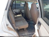 Ford Expedition Xlt 1FMPU16555LB04402 photo