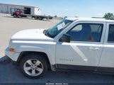 Jeep Patriot Latitude 1C4NJPFB8ED826311 снимка