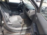 Jeep Patriot Latitude 1C4NJRFB2GD657501 снимка