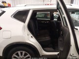 Nissan Rogue Sv KNMAT2MVXHP524739 photo