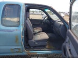 Toyota Tacoma Xtracab 4TAUN53B2SZ031550 photo