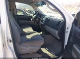 Toyota Tundra Grade 4.6L V8 5TFEM5F19BX035928 fotografie