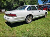 Ford Crown Victoria Lx 2FALP74W2SX102264 photo