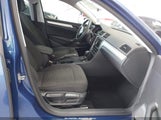 Volkswagen Passat 1.8T S 1VWAT7A33GC007494 снимка