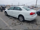 Volkswagen Passat 1.8T S 1VWAT7A39GC054965 fotografie