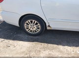 Toyota Sienna Xle 5TDZK22C67S098169 photo