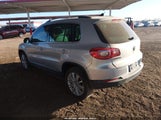 Volkswagen Tiguan Sel WVGAV75N69W529431 photo