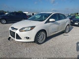 Ford Focus Titanium 1FAHP3J20CL104917 photo