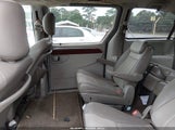 Chrysler Town & Country Touring 2A4GP54L17R230765 fotografie