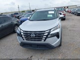 Nissan Rogue Sv Fwd 5N1BT3BA4RC720772 fotografie