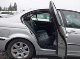 BMW 325I WBAEV33495KX09624 photo