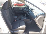 Nissan Rogue Sv JN8AT2MT1HW133231 fotografie