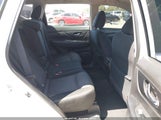 Nissan Rogue Sv JN8AT2MT1HW133231 fotografie