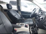 Chrysler Town & Country Touring-L 2A4RR8DG8BR688125 fotografie