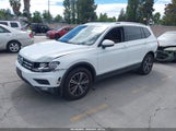 Volkswagen Tiguan 2.0T Se/2.0T Sel 3VV3B7AX1JM015196 снимка