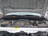 Toyota Tundra Grade 5.7L V8 5TFUW5F15DX285515 photo