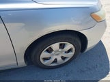 Toyota Camry Le 4T1BE46KX7U527097 снимка