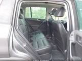 Volkswagen Tiguan 2.0T Sport WVGTV7AXXHK014566 fotografie