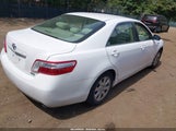 Toyota Camry Hybrid JTNBB46K193052067 снимка