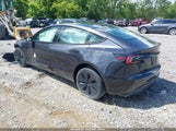 Tesla Model 3 Rear-Wheel Drive 5YJ3E1EA0RF820499 fotografie