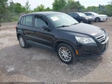 Volkswagen Tiguan S WVGAV7AX7AW002171 photo
