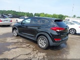 Hyundai Tucson Se KM8J2CA4XJU803972 photo