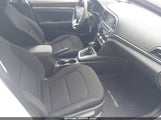Hyundai Elantra Se 5NPD74LF5LH618118 снимка