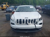 Jeep Cherokee Latitude 4X4 1C4PJMCB2JD578322 fotografie