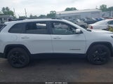 Jeep Cherokee Latitude 4X4 1C4PJMCB2JD578322 fotografie