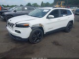 Jeep Cherokee Latitude 4X4 1C4PJMCB2JD578322 fotografie