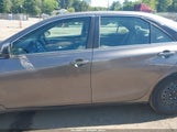 Toyota Camry Le 4T1BF1FK8HU619919 fotografie