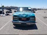 GMC Sierra C1500 2GTEC19W2T1513561 fotografie